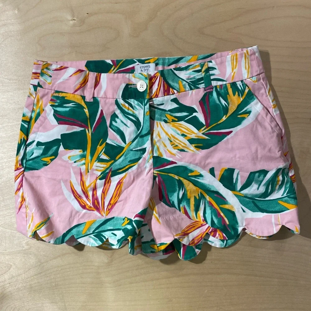 Crown & Ivy Pink and Green Tropical Print Women Shorts 10 Shelby (B)